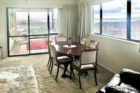 Photo of property in 21 Woodridge Drive, Stanmore Bay, Whangaparaoa, 0932