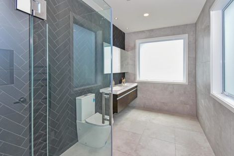 Photo of property in 16 Milano Boulevard, Karaka, Papakura, 2113