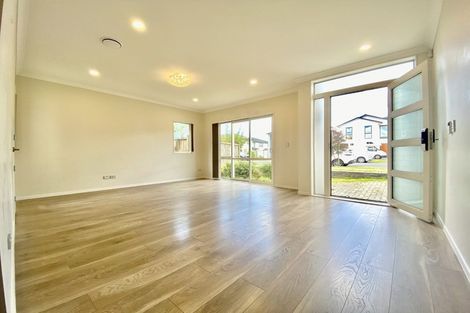 Photo of property in 70 Donegal Park Drive, Flat Bush, Auckland, 2019