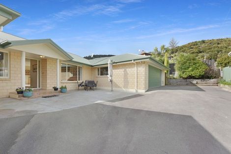 Photo of property in 34 Moana View Road, Waikawa, Picton, 7220
