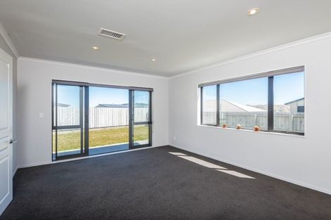 Photo of property in 36 Havana Rise, Grenada Village, Wellington, 6037