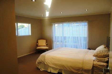 Photo of property in 19 Hawaiian Parade, Arkles Bay, Whangaparaoa, 0932