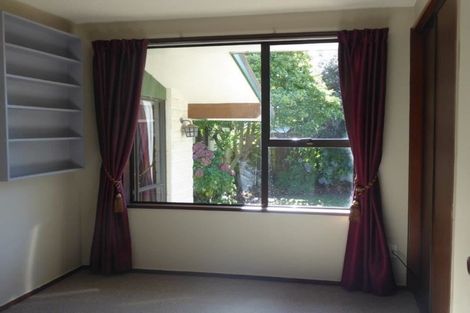 Photo of property in 9 Mulberry Place, Redwood, Christchurch, 8051