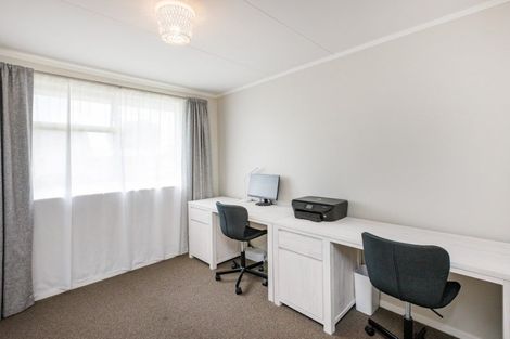 Photo of property in 25 Chelmarsh Place, Highbury, Palmerston North, 4412