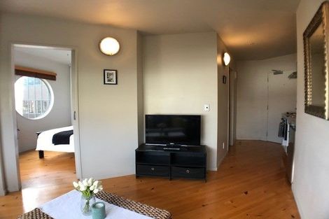 Photo of property in Scotia Tower Apartments, 9b/8 Scotia Place, Auckland Central, Auckland, 1010