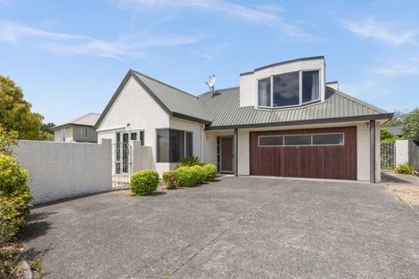 Photo of property in 8d Mchardy Street, Havelock North, 4130