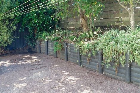 Photo of property in 11 Babington Place, Torbay, Auckland, 0630