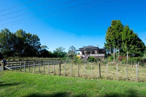 Photo of property in 27 Tongaporutu Road, Ohura, 3926