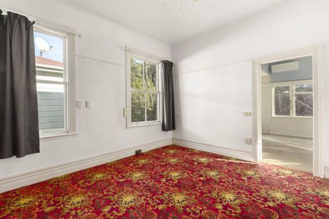 Photo of property in 18 Talavera Terrace, Kelburn, Wellington, 6012