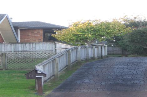 Photo of property in 6 Ferntree Terrace, West Harbour, Auckland, 0618