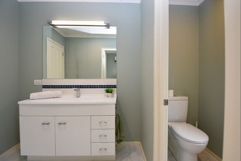 Photo of property in 17 Carrington Drive, Carterton, 5713