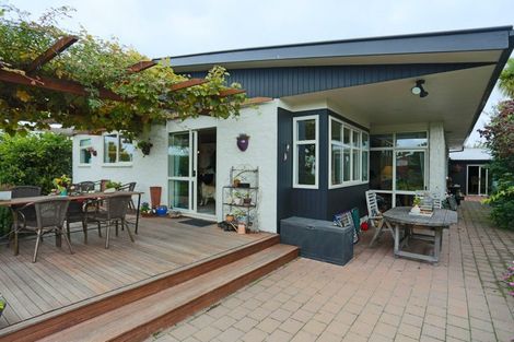 Photo of property in 102c Isleworth Road, Bishopdale, Christchurch, 8053