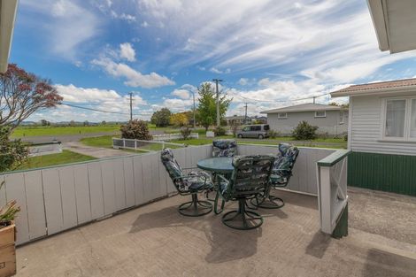 Photo of property in 50 Pipiroa Road, Ngatea, 3503