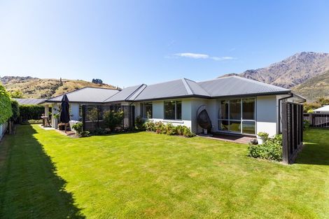 Photo of property in 50 Erskine Street, Lake Hayes, Queenstown, 9304