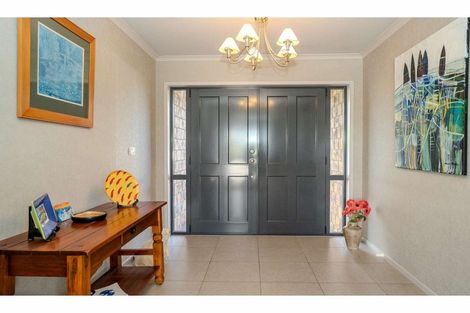 Photo of property in 15 Cochrane Drive, Kerikeri, 0230