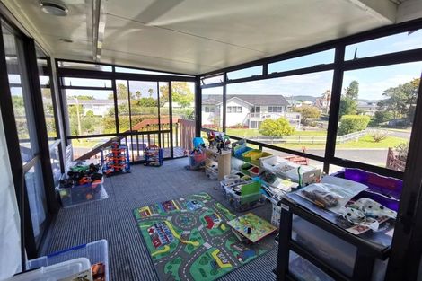Photo of property in 28 Manaia View Road, One Tree Point, 0118