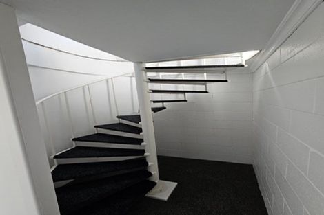 Photo of property in 10 Paritutu Road, Spotswood, New Plymouth, 4310