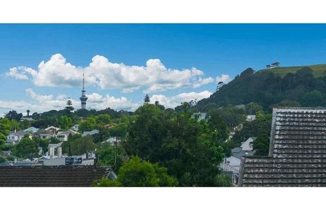Photo of property in 2/1 Rahiri Road, Mount Eden, Auckland, 1024