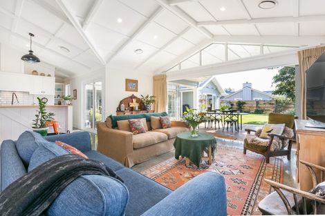 Photo of property in 18 Reynolds Road, Havelock North, 4130