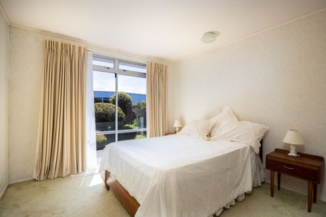 Photo of property in 14 Scott Street, Moturoa, New Plymouth, 4310