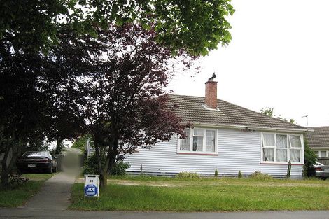 Photo of property in 33 Hooker Avenue, Bryndwr, Christchurch, 8053