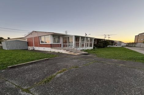 Photo of property in 1/24 Dale Crescent, Pakuranga, Auckland, 2010