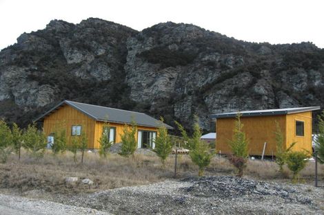 Photo of property in 18 Old Racecourse Road, Albert Town, Wanaka, 9305