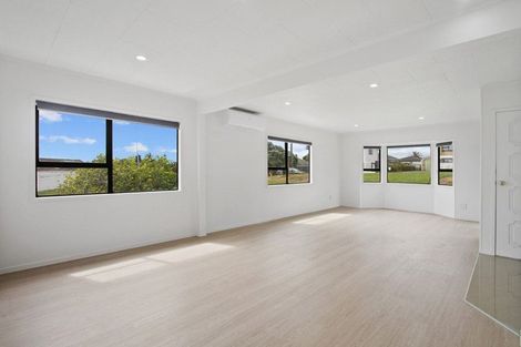 Photo of property in 46 Peverill Crescent, Papatoetoe, Auckland, 2025