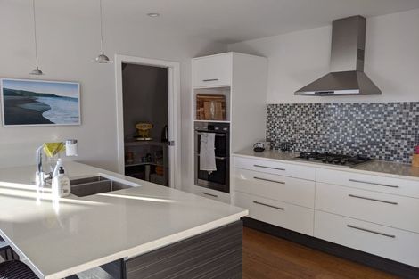 Photo of property in 7 Pari Tai Way, Houghton Bay, Wellington, 6023