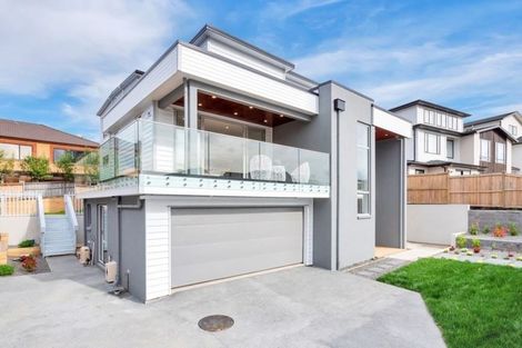 Photo of property in 4 Lagonda Rise, Oteha, Auckland, 0632