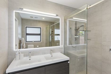 Photo of property in 19 Taranui Way, Paraparaumu Beach, Paraparaumu, 5032