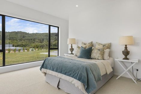 Photo of property in 47 Seven Oaks Drive, Kinloch, Taupo, 3377