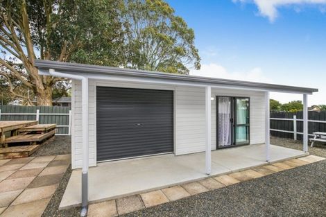 Photo of property in 367 Roscommon Road, Clendon Park, Auckland, 2103