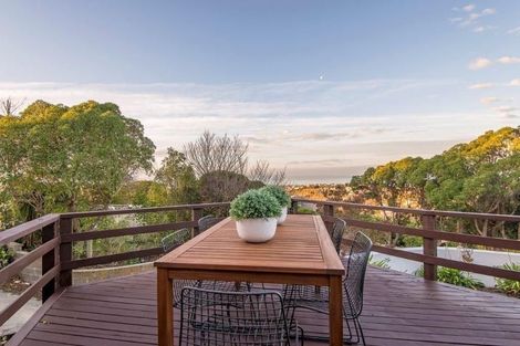 Photo of property in 5 Ledger Lane, Mount Pleasant, Christchurch, 8081