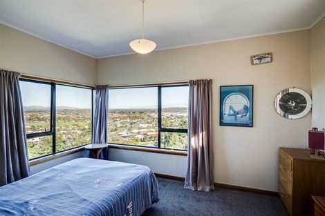 Photo of property in 17 Simla Terrace, Hospital Hill, Napier, 4110