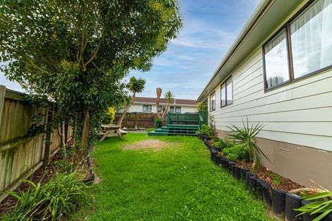 Photo of property in 2/12 Palmers Road, Clendon Park, Auckland, 2103
