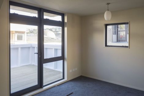 Photo of property in Pirie Street Townhouses, 1/35 Pirie Street, Mount Victoria, Wellington, 6011