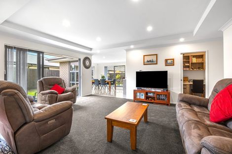Photo of property in 15 Cleaver Street, Woodend, 7610