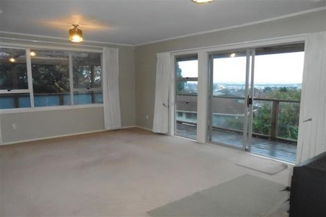 Photo of property in 9 Laurina Road, Sunnynook, Auckland, 0620