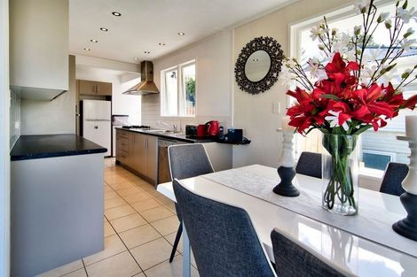 Photo of property in 10 Pasteur Place, New Windsor, Auckland, 0600