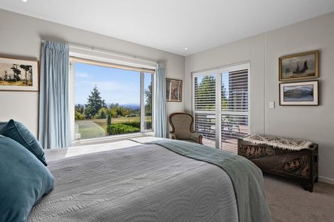 Photo of property in 14 Spur Road, Havelock North, 4130