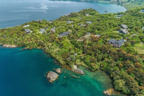 Photo of property in 4 Whakamoenga Point, Acacia Bay, Taupo, 3385