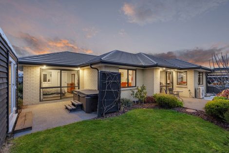 Photo of property in 36 Luxembourg Crescent, Halswell, Christchurch, 8025