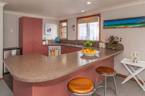 Photo of property in 44 Mckenzie Street, Levin, 5510