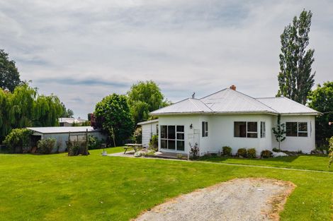 Photo of property in 124 Maytown Road, Waimate, 7978