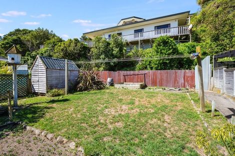 Photo of property in 22 Sunset Parade, Plimmerton, Porirua, 5026