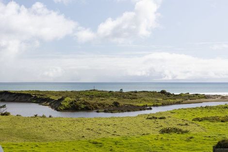 Photo of property in 16 Tui Street, Ahipara, Kaitaia, 0481