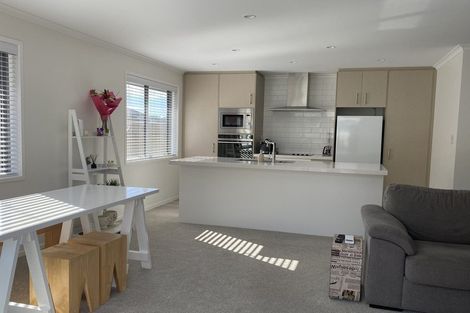 Photo of property in 6 Nukuroa Close, Waitara, 4320