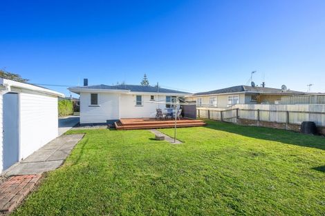 Photo of property in 7 Tararua Terrace, Cloverlea, Palmerston North, 4412