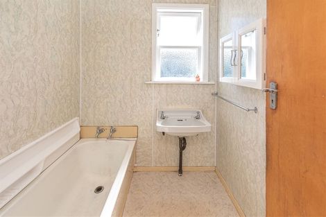 Photo of property in 48 Puriri Street, Gonville, Whanganui, 4501